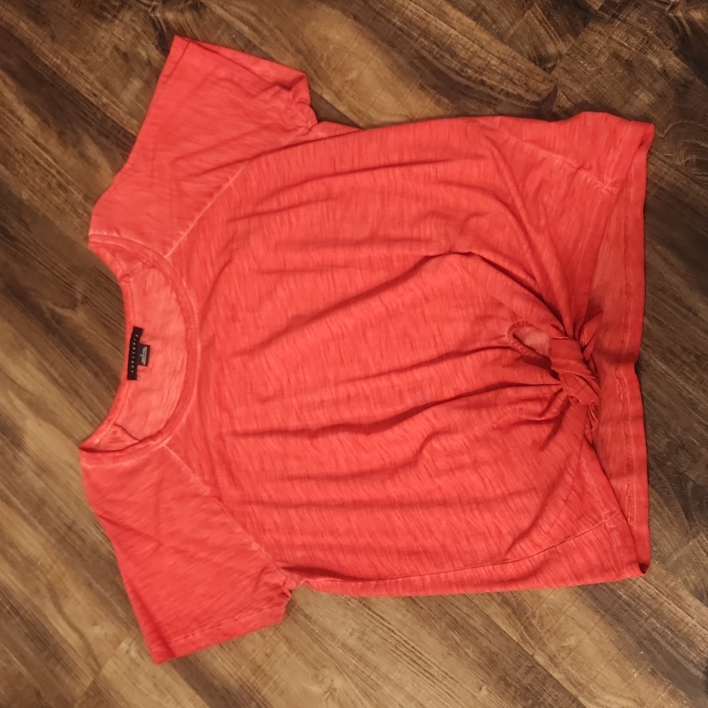 Sanctuary tie front tee